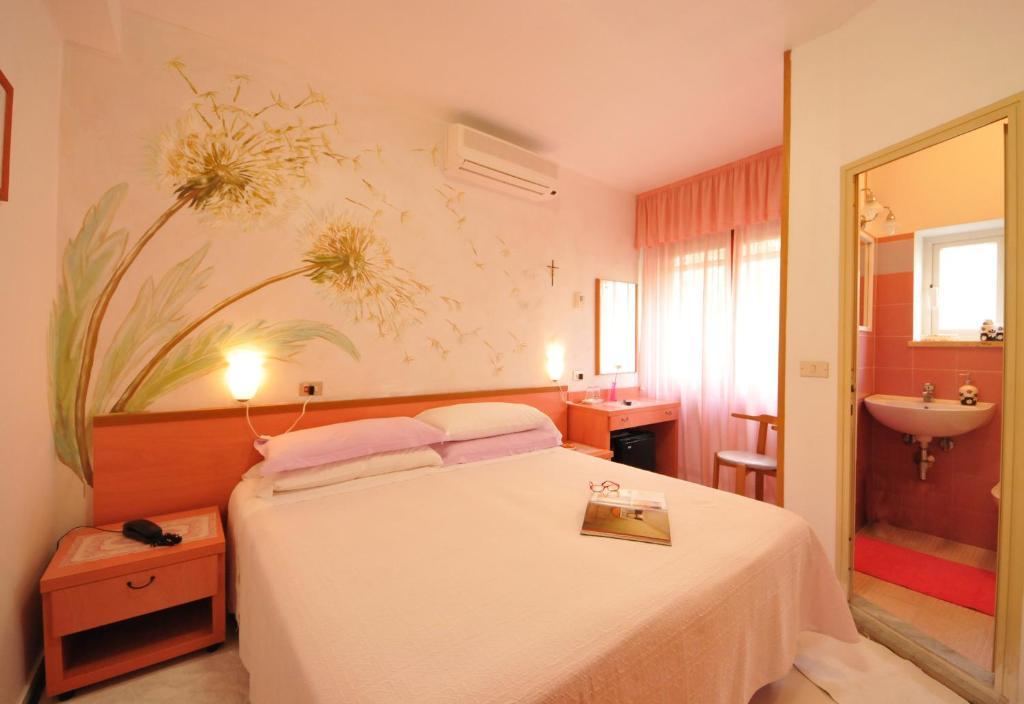 Hotel Manuela Cinquale Habitación foto